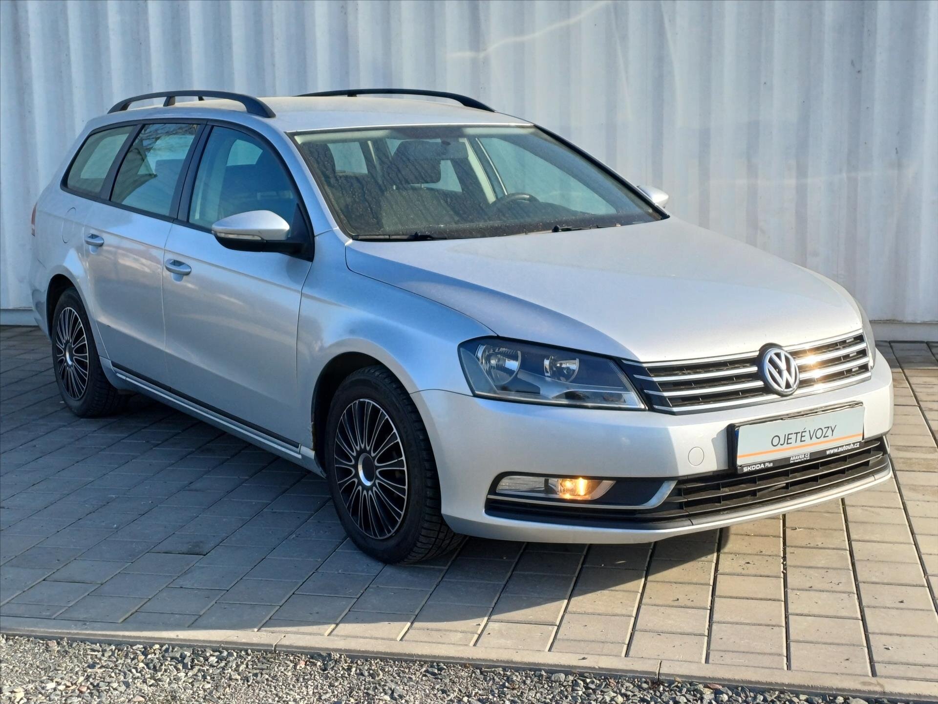 Volkswagen Passat Kombi 1,6 l 77 kw
