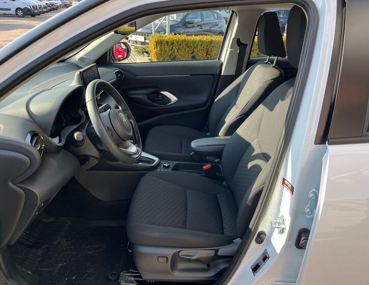 Toyota Yaris Cross SUV / Terénní 1,5 l 68 kw