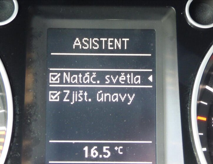 Volkswagen Passat 25