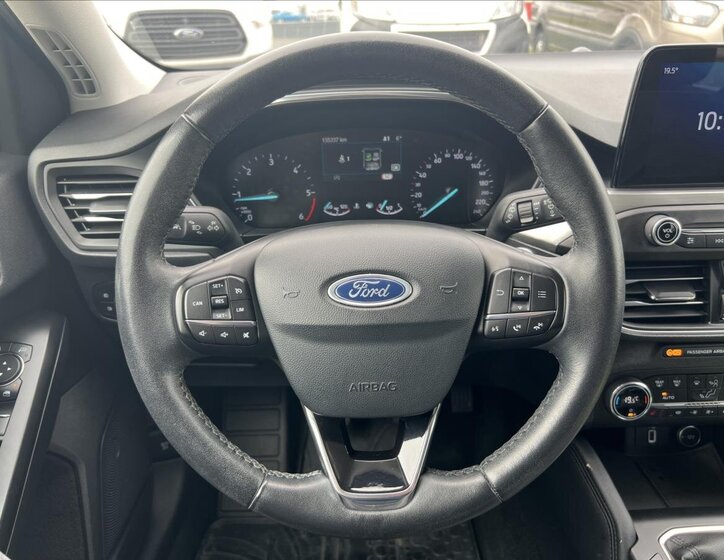 Ford Focus 23
