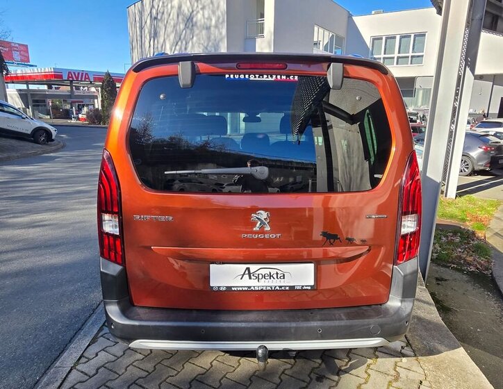 Peugeot Rifter VAN / Minibus 1,2 l 96 kw