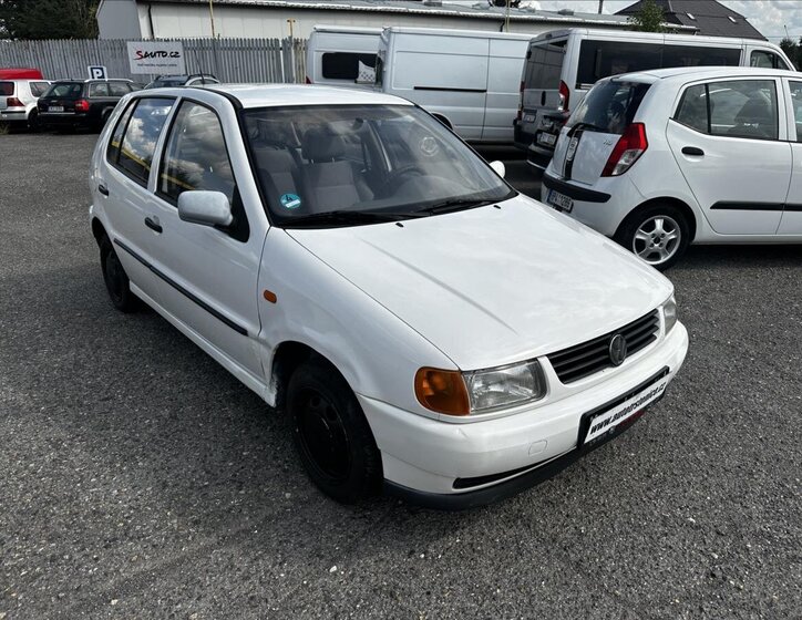 Volkswagen Polo Hatchback 1,0 l 33 kw