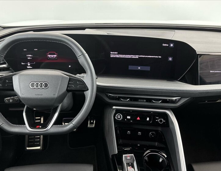Audi Q5 SUV / Terénní 2,0 l 150 kw