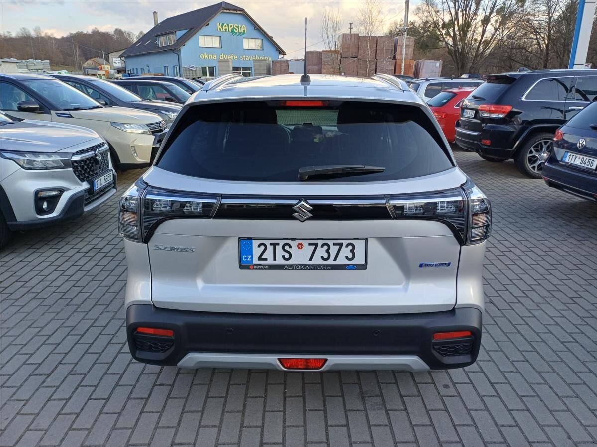 Suzuki S-Cross SUV / Terénní 1,4 l 81 kw