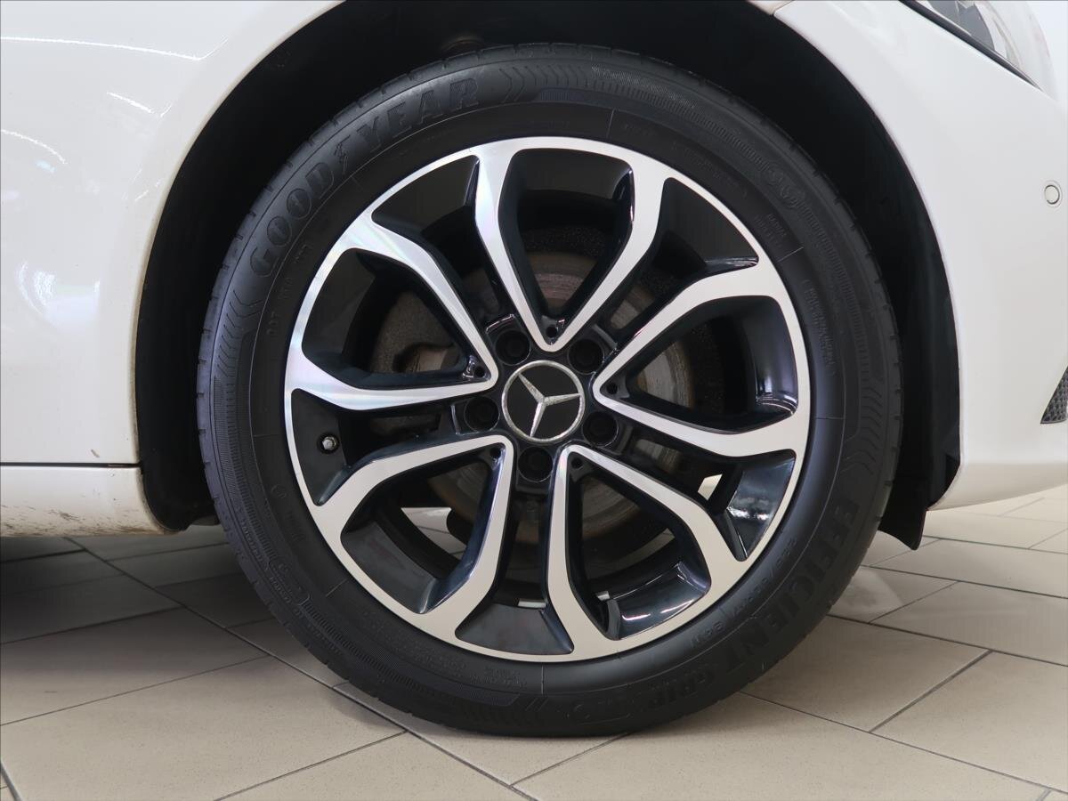 Mercedes-Benz Třídy C Kombi 1,6 l 100 kw