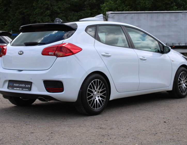 KIA Ceed Hatchback 1,4 l 73 kw