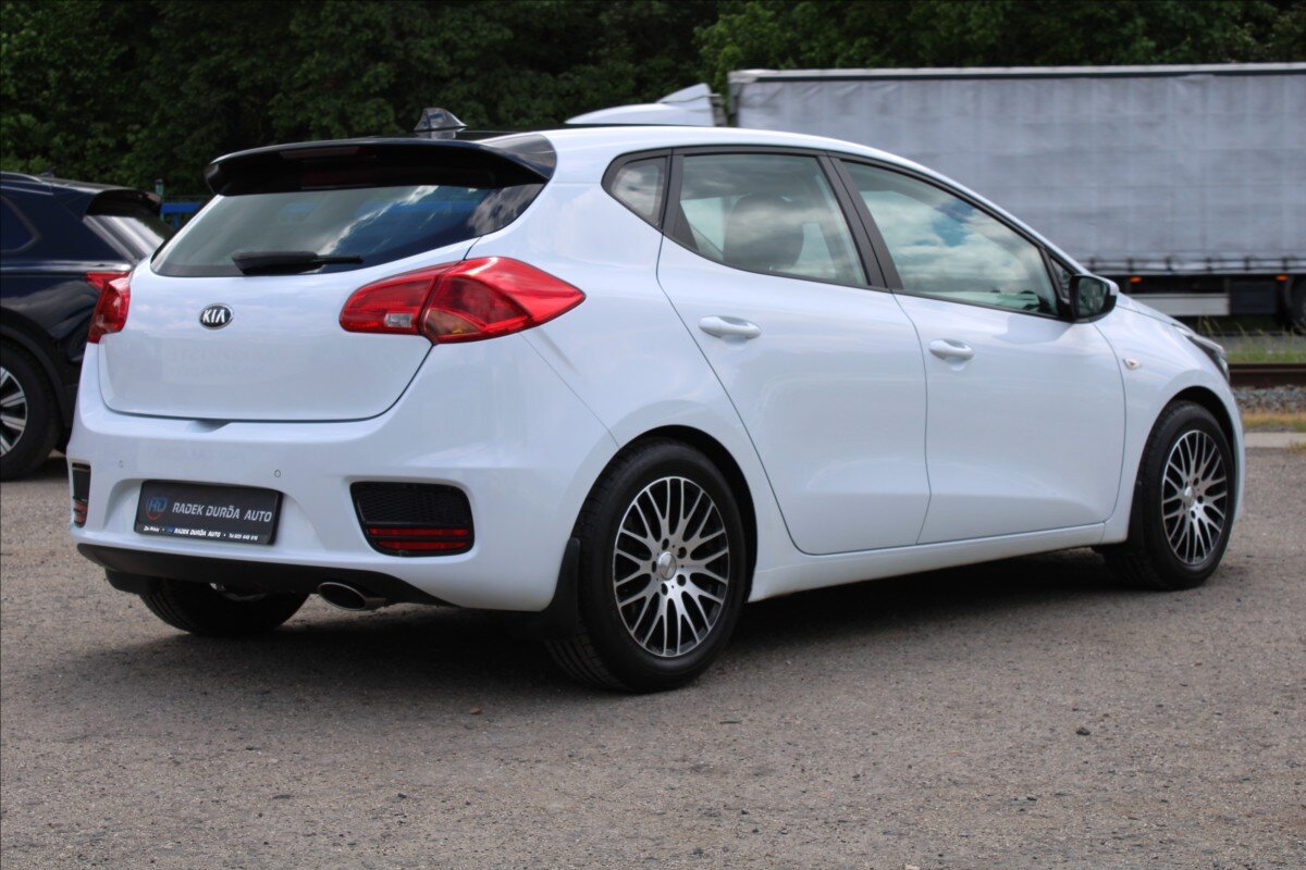 KIA Ceed Hatchback 1,4 l 73 kw