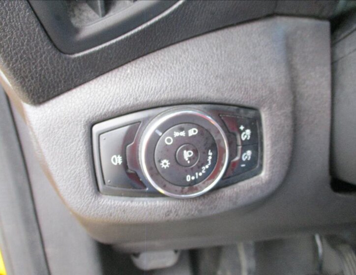 Ford Transit Connect Skříň 1,5 l 74 kw