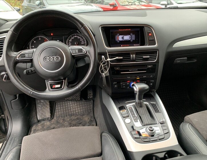Audi Q5 SUV 2,0 l 140 kw
