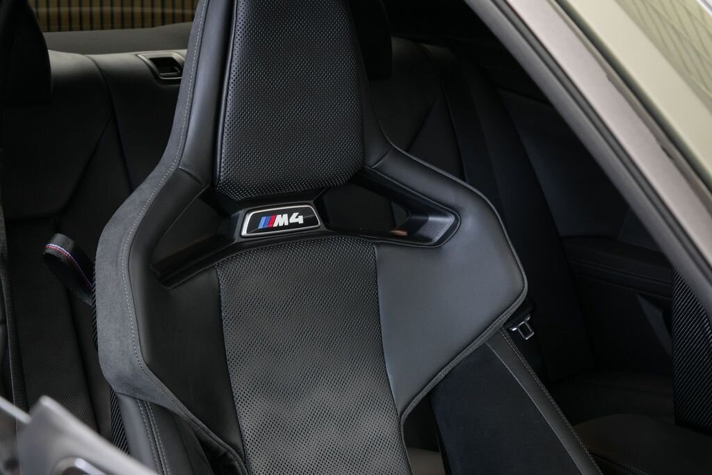 BMW M4 Kupé 3,0 l 353 kw