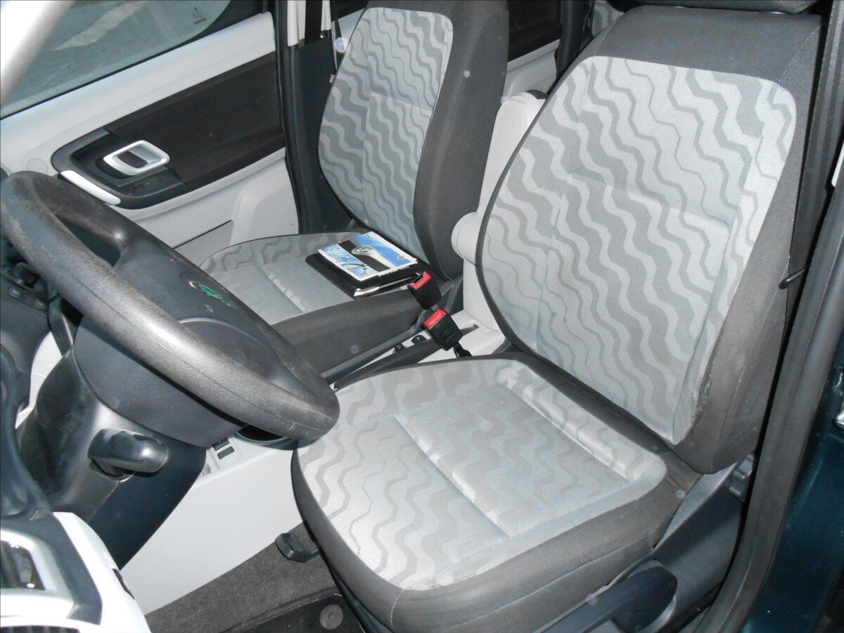 Škoda Roomster Kombi 1,4 l 63 kw