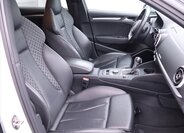 Audi S3 Hatchback 2,0 l 221 kw