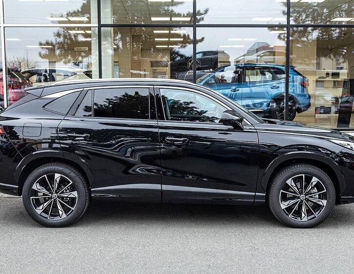 MG HS SUV 1,5 l 125 kw