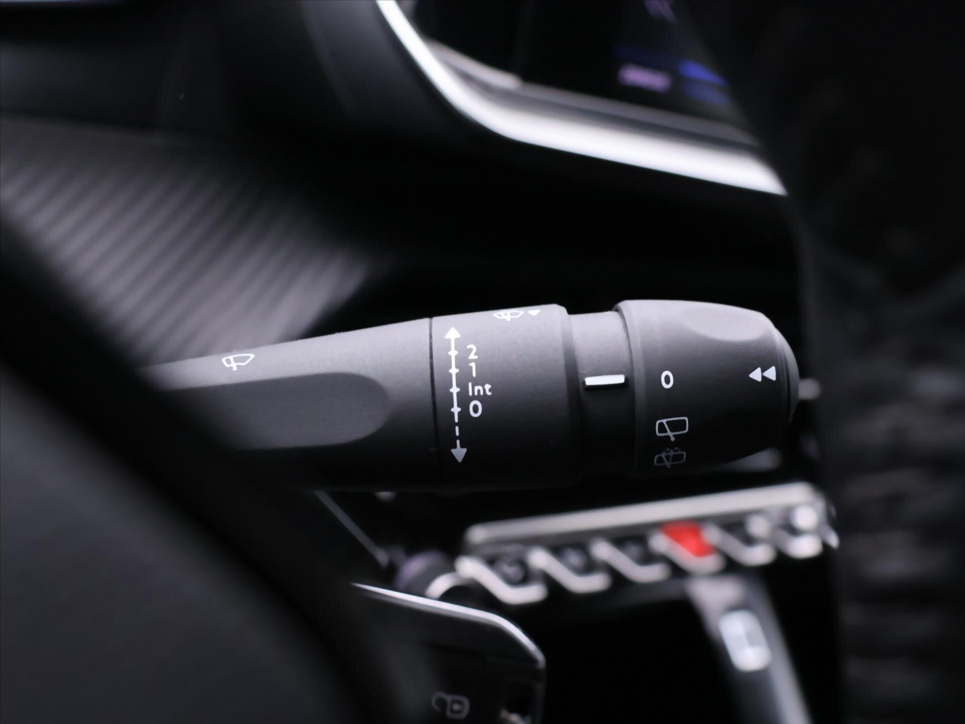 Peugeot 208 Hatchback 1,2 l 74 kw