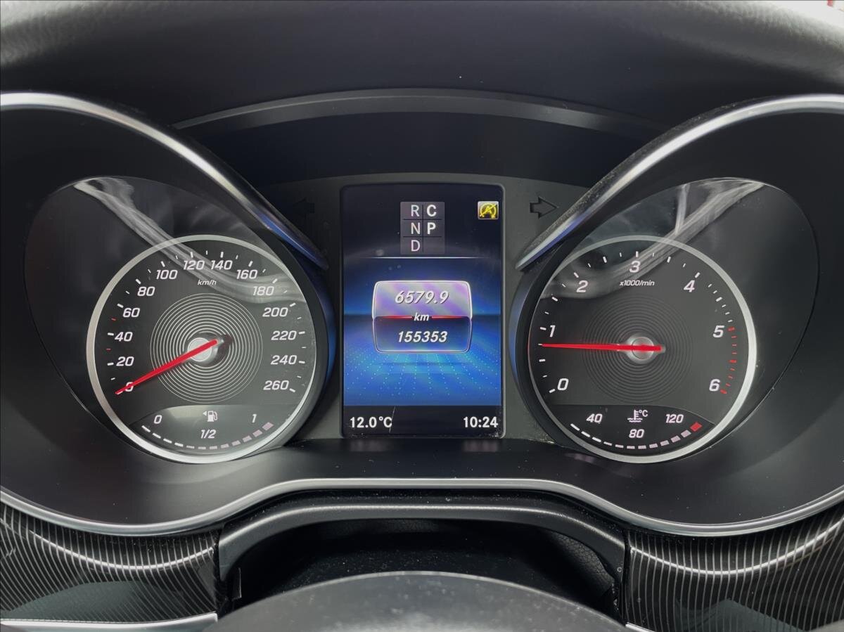 Mercedes-Benz Třídy V MPV 2,0 l 174 kw