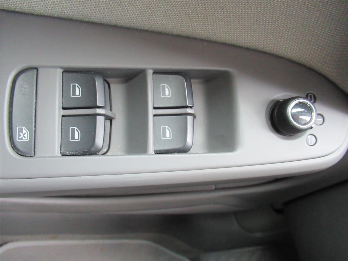 Audi A4 Kombi 2,0 l 105 kw