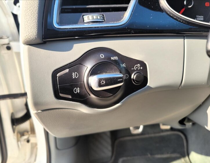 Audi A4 Sedan / Limuzína 2,0 l 110 kw