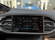 Peugeot 308 Kombi 1,2 l 96 kw