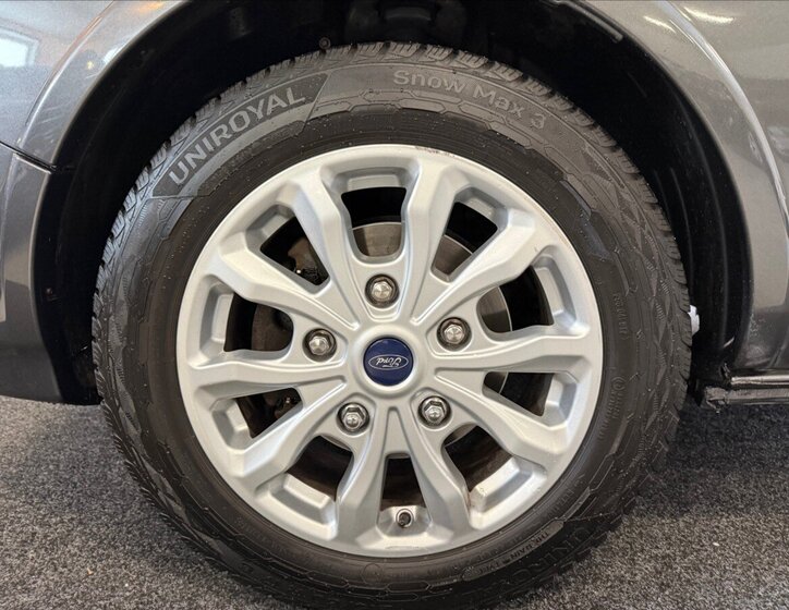 Ford Tourneo Custom MPV 2,0 l 96 kw