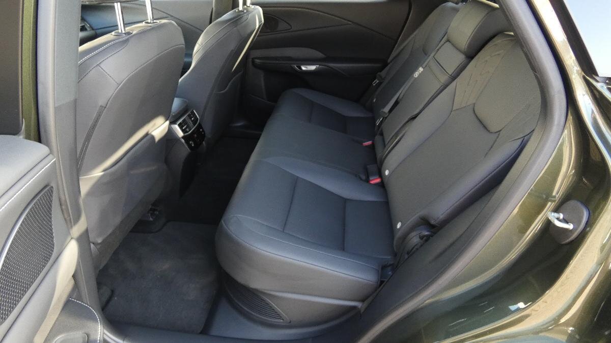 Lexus RX 350h SUV / Terénní 2,5 l 140 kw