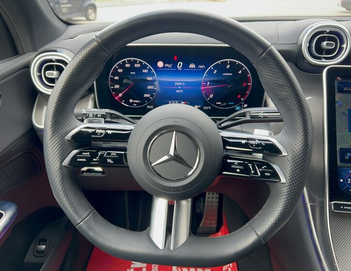 Mercedes-Benz GLC SUV / Terénní 2,0 l 145 kw