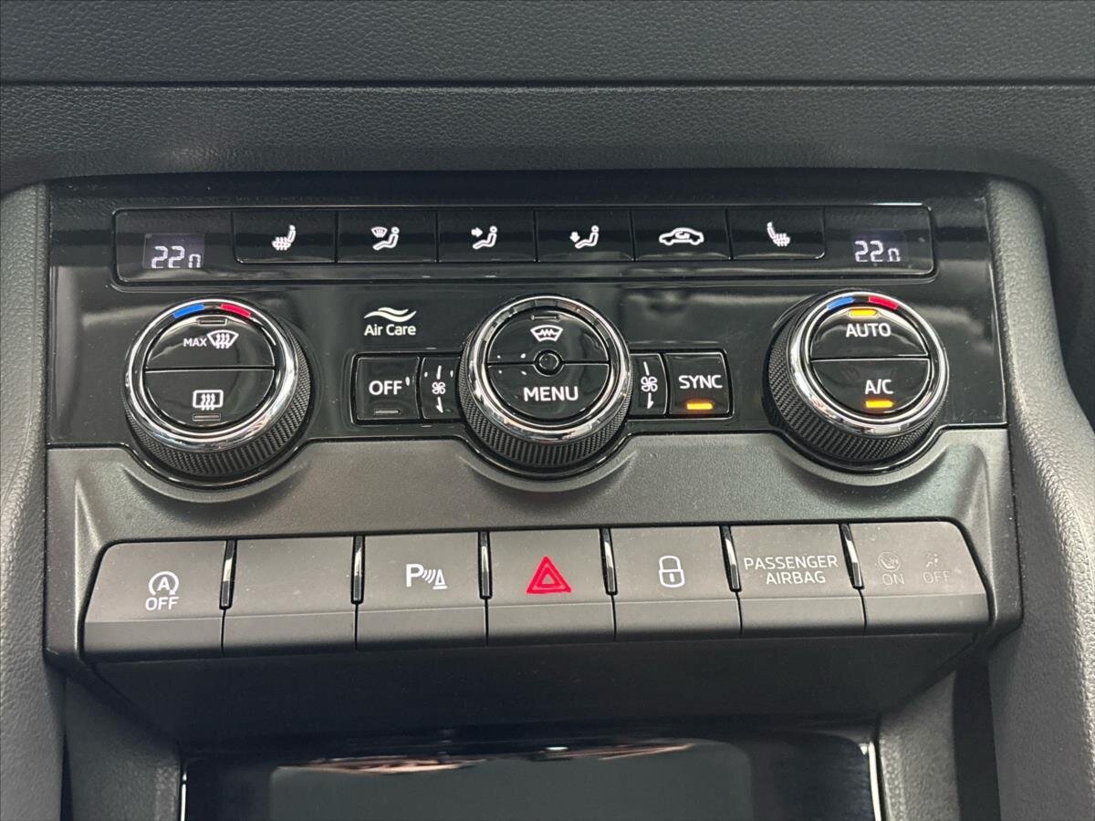 Škoda Karoq SUV / Terénní 1,5 l 110 kw