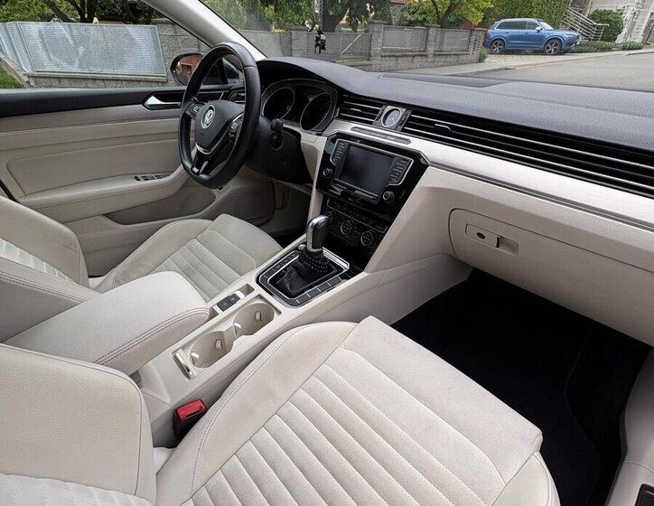 Volkswagen Passat Sedan 0,0 0