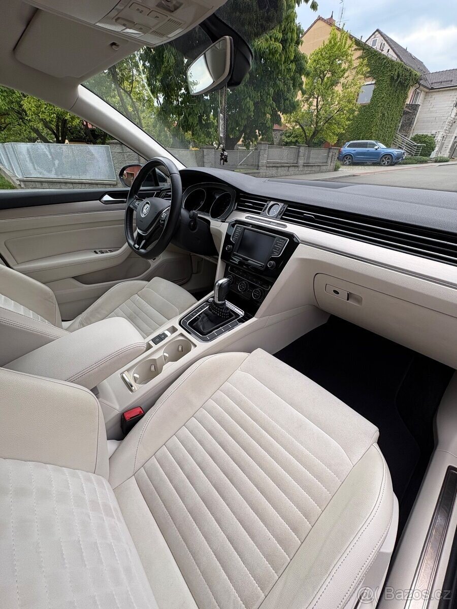 Volkswagen Passat Sedan 0,0 0