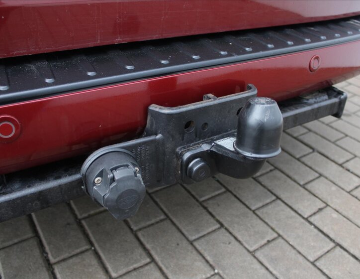 Ford Tourneo Custom MPV 2,0 l 136 kw