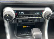 Toyota RAV4 SUV / Terénní 2,5 l 131 kw