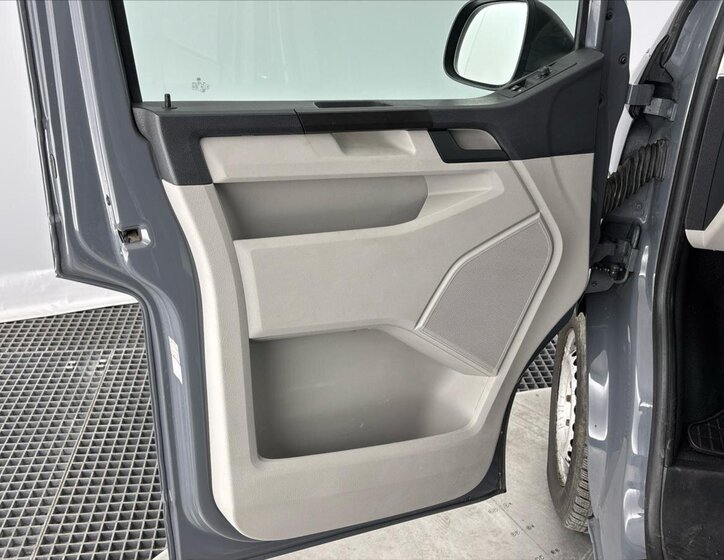 Volkswagen Transporter Kombi 2,0 l 110 kw