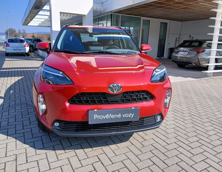 Toyota Yaris Cross SUV / Terénní 1,5 l 68 kw