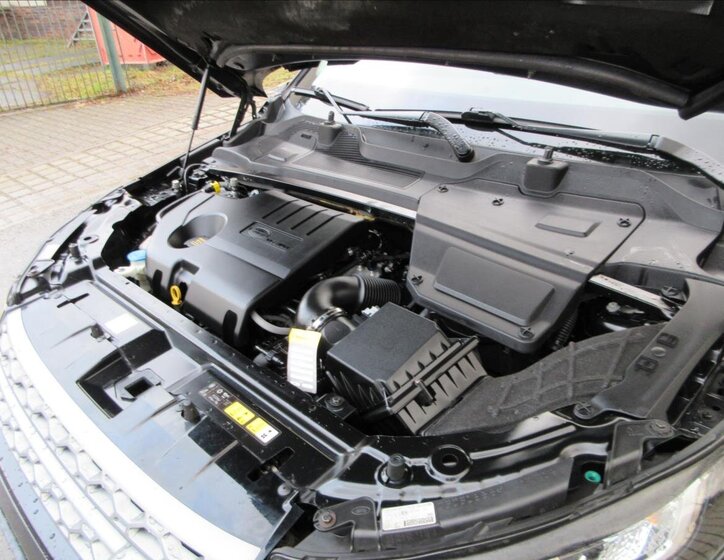 Land Rover Discovery Sport SUV 2,0 l 110 kw