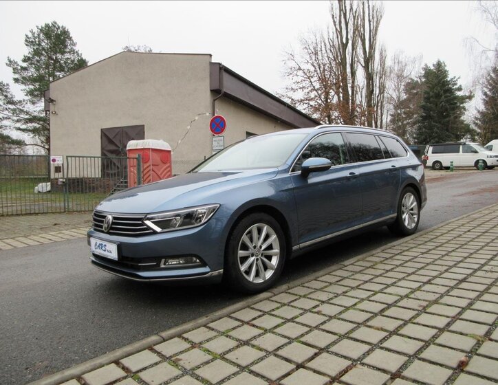 Volkswagen Passat Kombi 1,6 l 88 kw