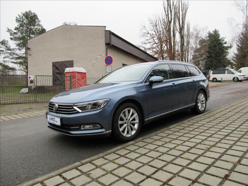 Volkswagen Passat Kombi 1,6 l 88 kw
