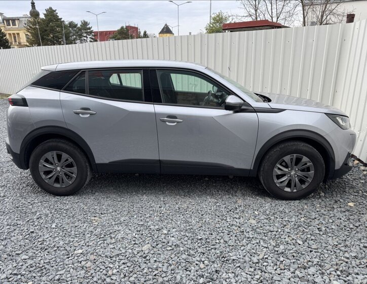 Peugeot 2008 SUV / Terénní 1,2 l 96 kw