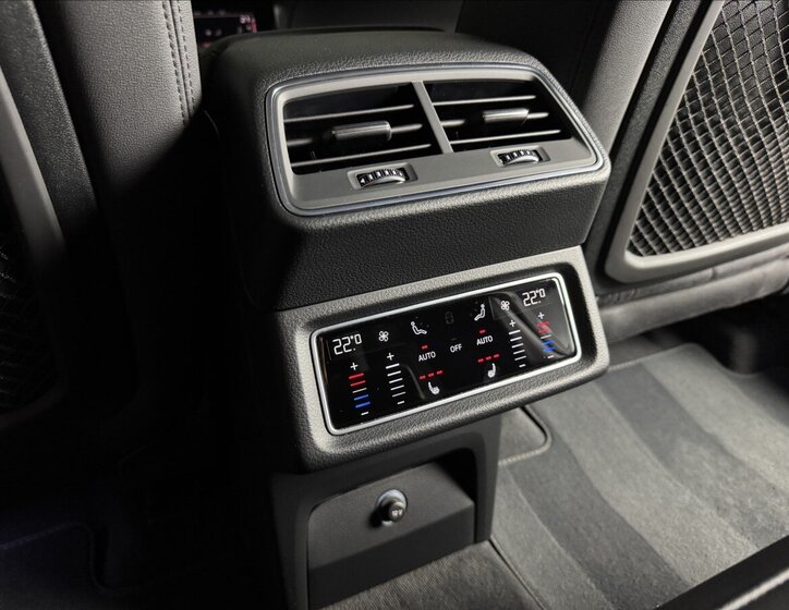 Audi e-tron SUV 0,0 300 kw