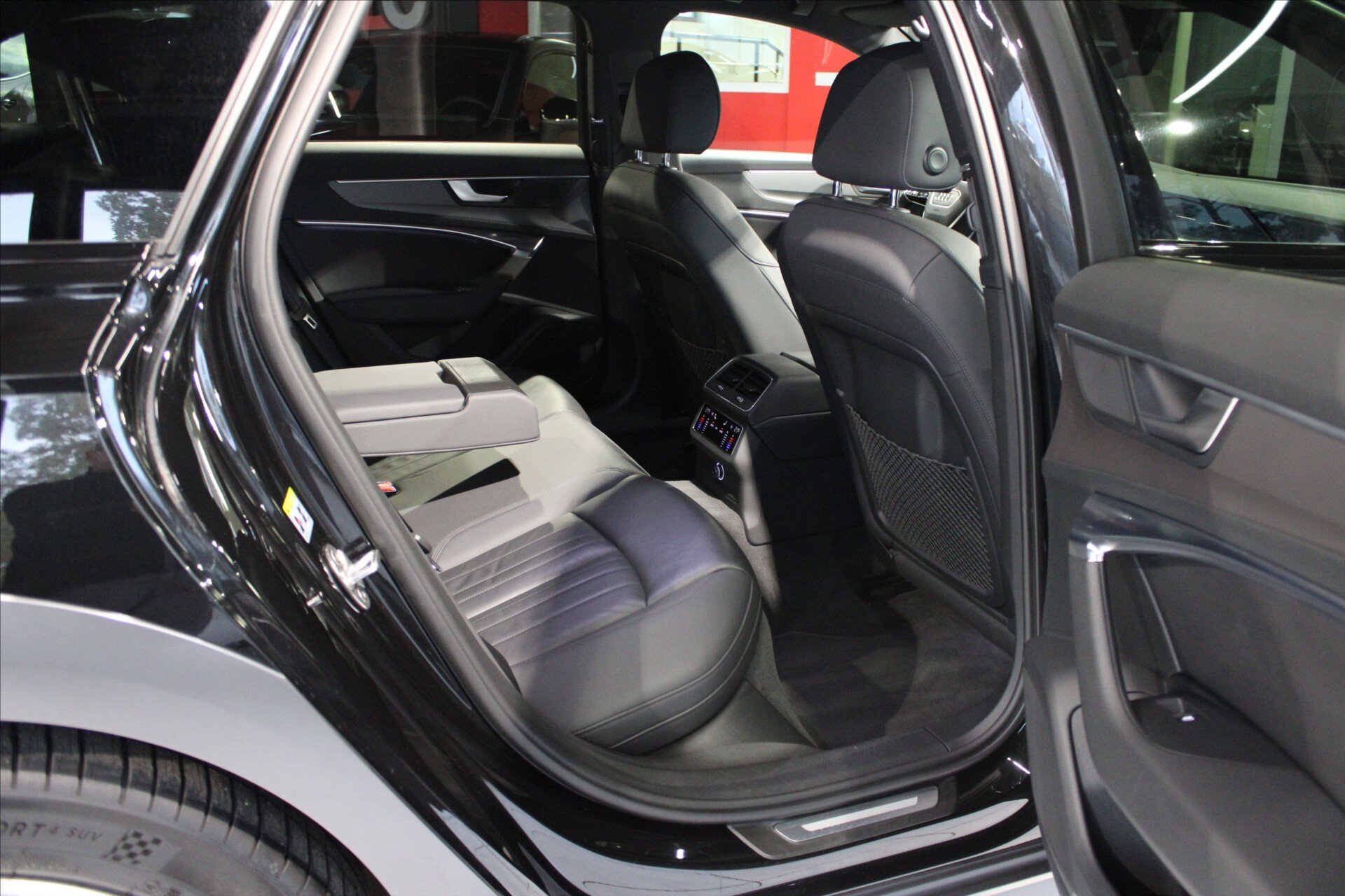 Audi A6 Allroad Kombi 3,0 l 210 kw