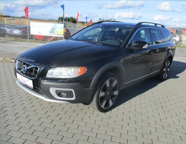 Volvo XC70 1