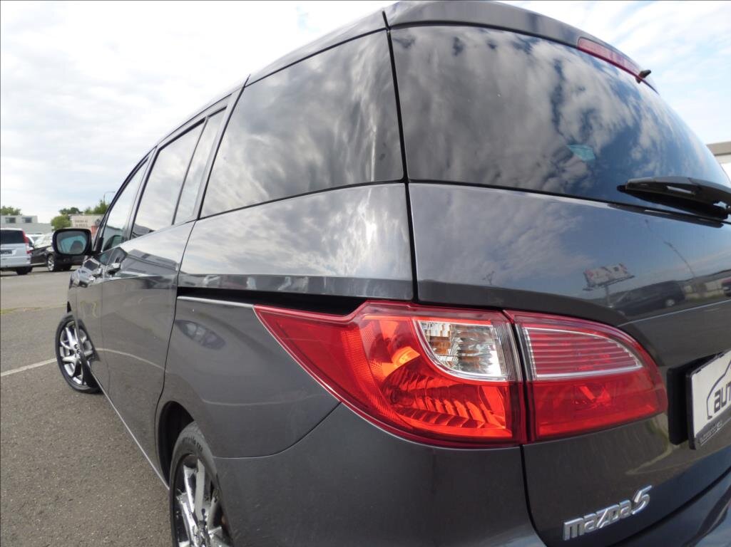 Mazda 5