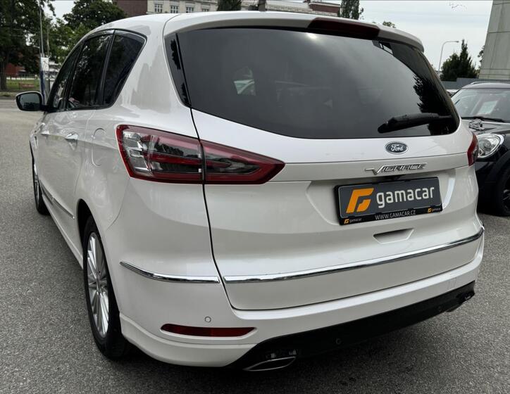 Ford S-MAX 9