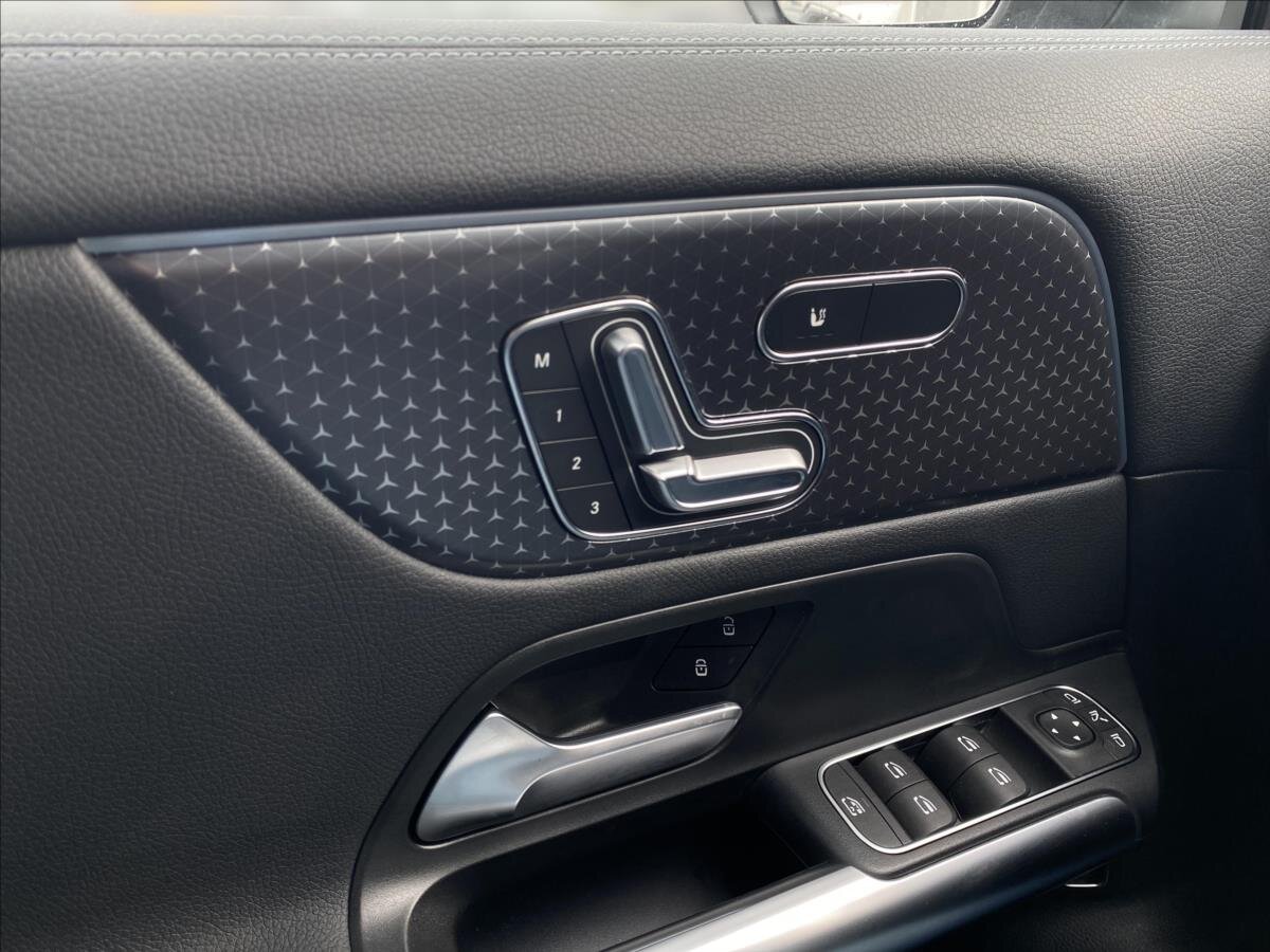 Mercedes-Benz EQA SUV / Terénní 0,0 140 kw