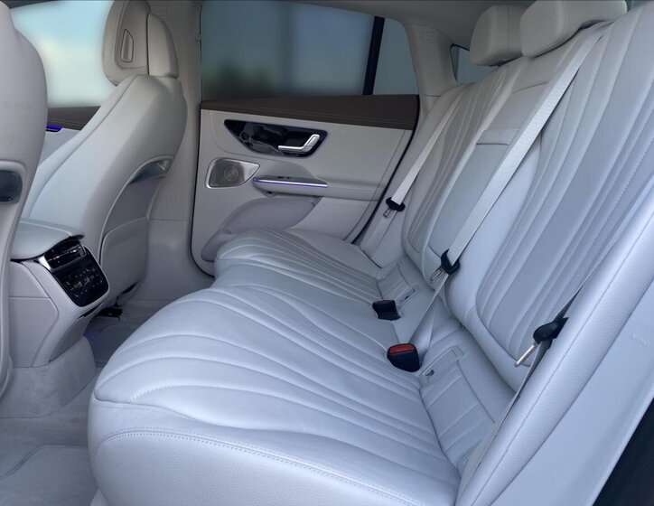 Mercedes-Benz EQE Sedan / Limuzína 0,0 300 kw