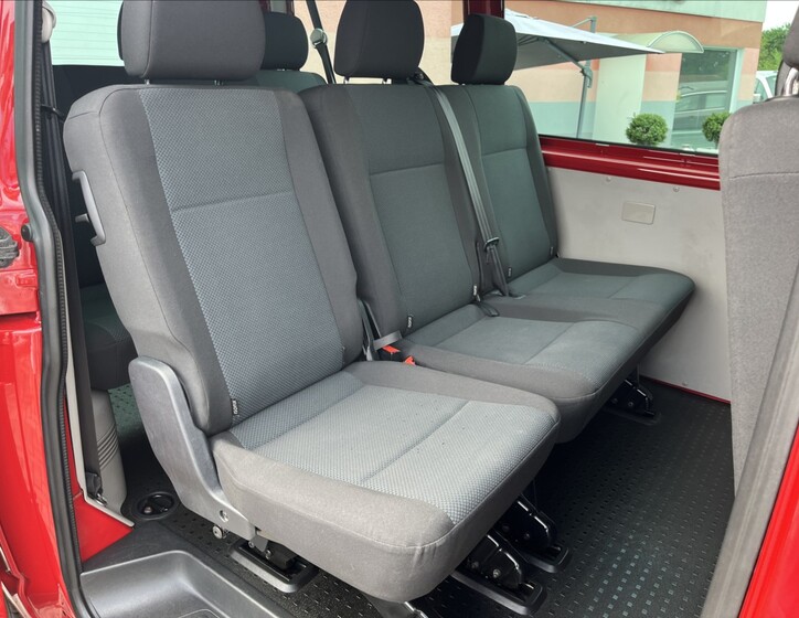 Volkswagen Transporter 22