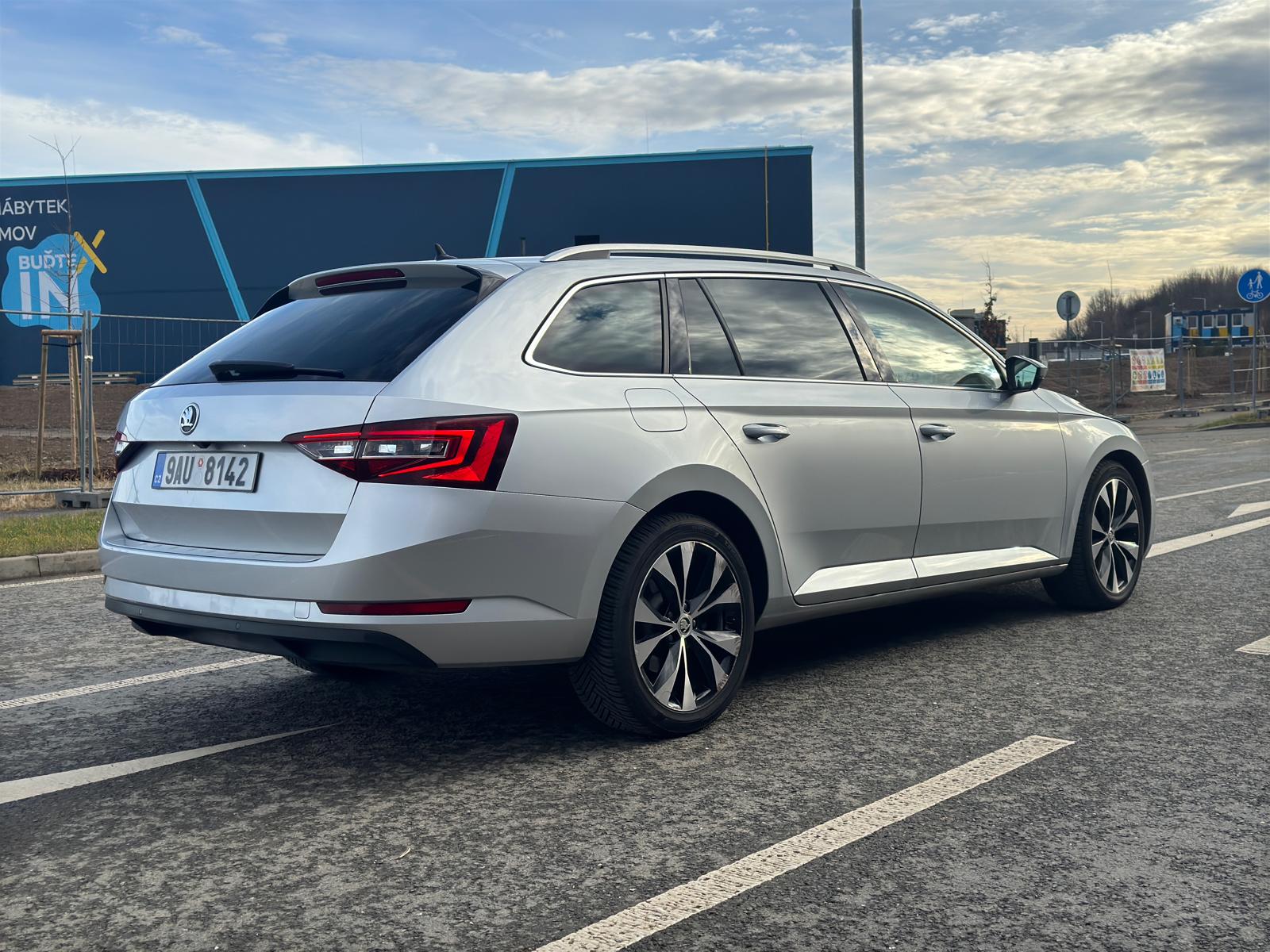 Škoda Superb