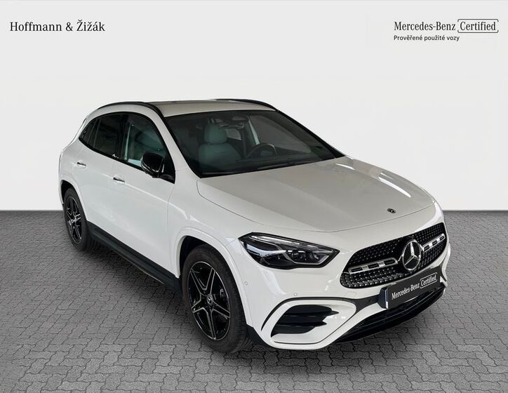 Mercedes-Benz GLA 3