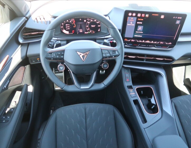 Cupra Terramar SUV / Terénní 2,0 l 195 kw