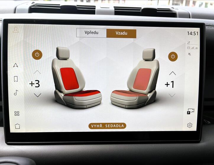 Land Rover Defender 19