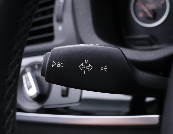 BMW X4 SUV 2,0 l 140 kw