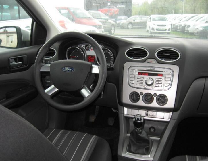 Ford Focus 13